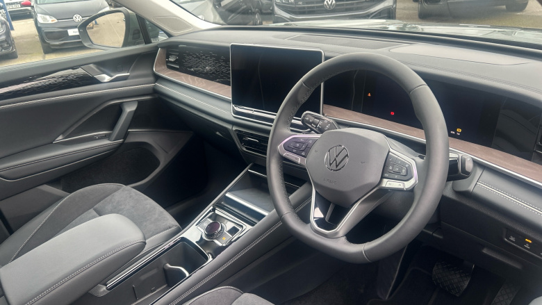 Volkswagen Tayron 2.0 TDI Elegance 5dr DSG7 [7 Seat] Diesel Estate